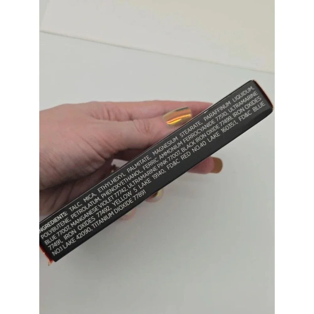 Doucce Freematic Eyeshadow Magnetic Pro Palette
